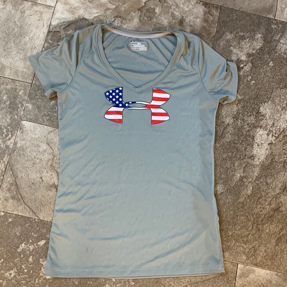 Under Armour Flag shirt- great condition!